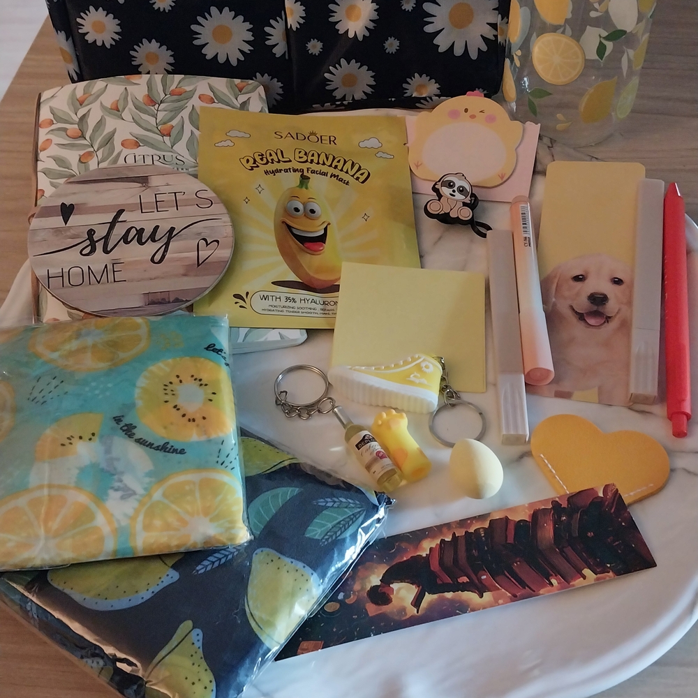 Bundle Of Item In Yellow Color Supplies Set